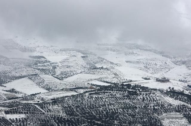 Ngôi làng Hasbaya, Li-băng bị tuyết bao trùm.