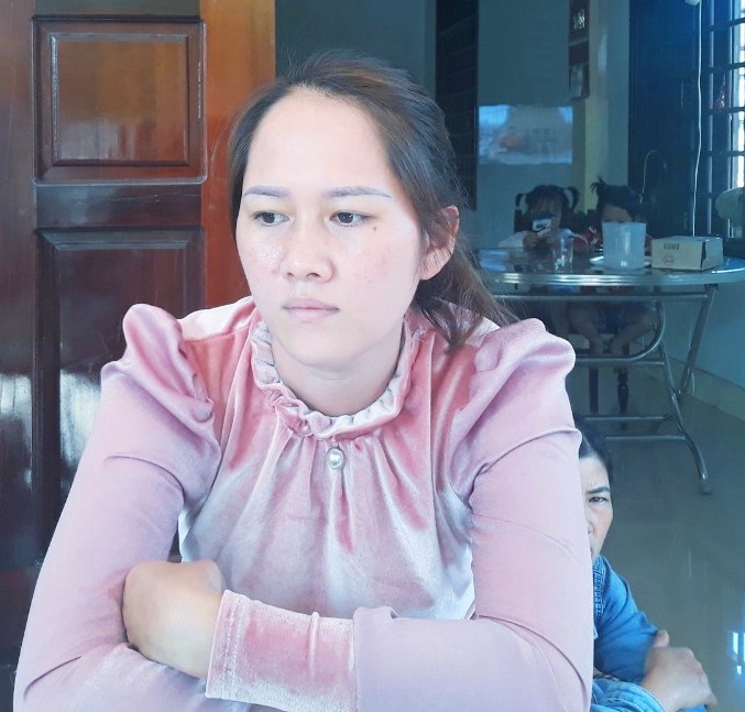 Chị Nga, vợ anh Việt thất thần từ khi nghe tin chồng gặp nạn trên biển Hàn Quốc
