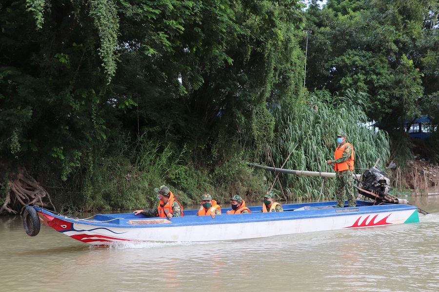 Lực lượng bộ đội biên phòng tỉnh An Giang tăng cường tuần tra ngăn chặn xuất nhập cảnh trái phép qua biên giớirường.