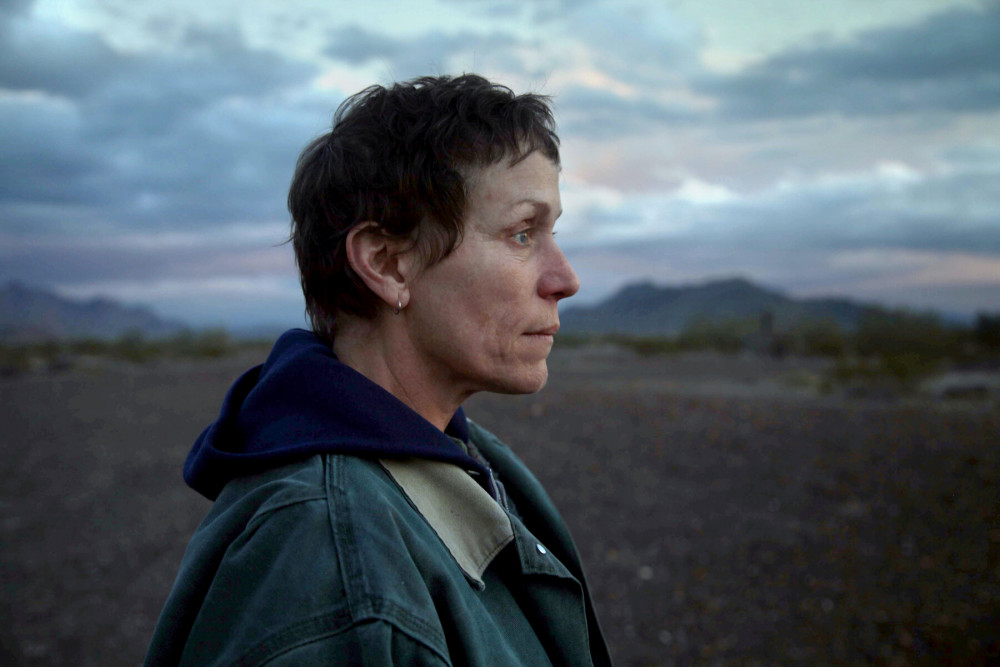 Diễn viên Frances McDormand đảm vai chính trong phim Nomadland.