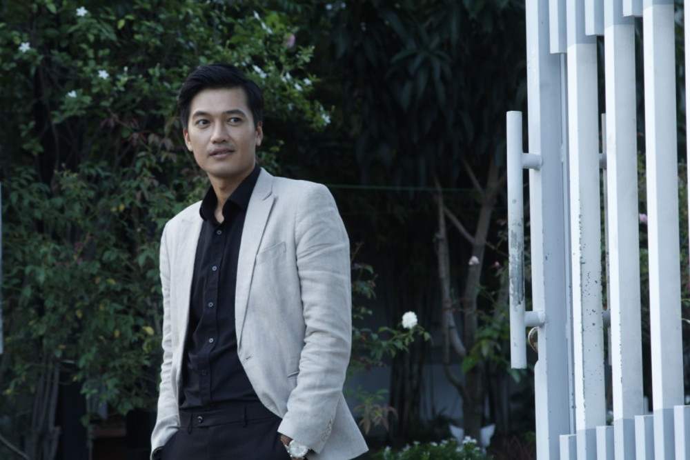Quang Tuấn trong vai Quang, nhân vật bất ngờ thay đổi tính cách trên phim.  