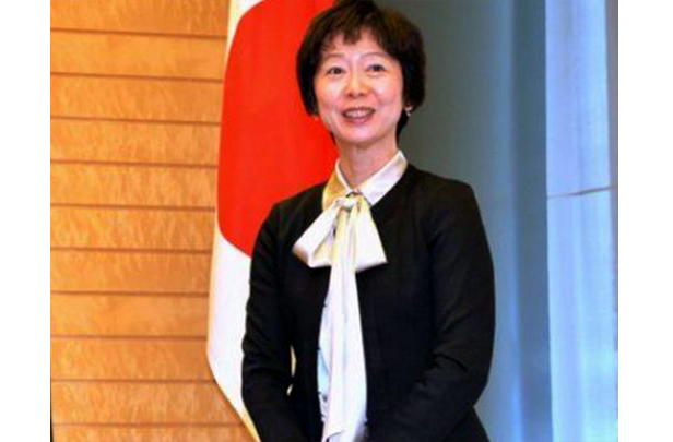 Bà Makiko Yamada - người phát ngôn của Thủ tướng Nhật Bản Yoshihide Suga – đã từ chức vì bị cáo buộc dùng các bữa tối đắt tiền với con trai ông Suga- Ảnh: Reuters