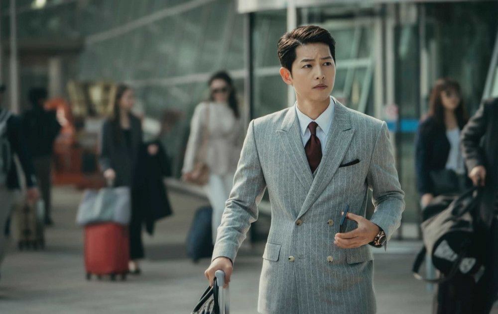 Trong Vincenzo, Song Joong Ki vào dạng vai điển trai thường thấy.