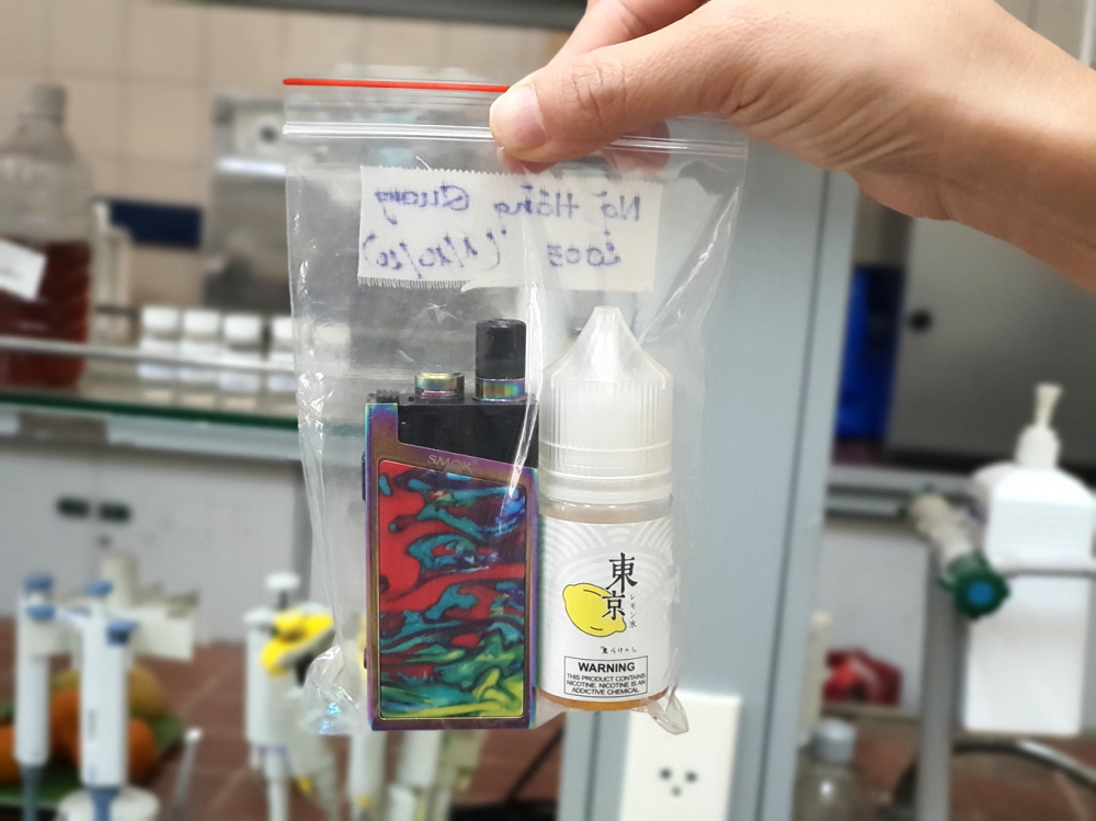 Một mẫu thuốc lá điện tử trộn ma túy tổng hợp bệnh viện