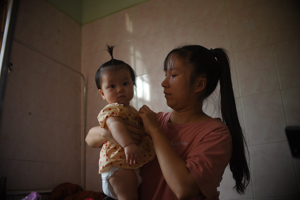 Bệnh nhi nhập viện vì nôn ói tại Trung tâm Y tế huyện Tây Sơn nghi do ngộ độc thực phẩm