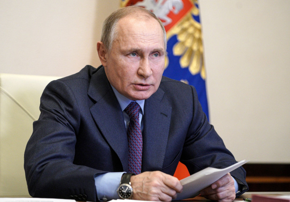 Tổng thống Vladimir Putin bác bỏ những chỉ trích nước ngoài về mức độ hiệu quả của vắc-xin Sputnik V