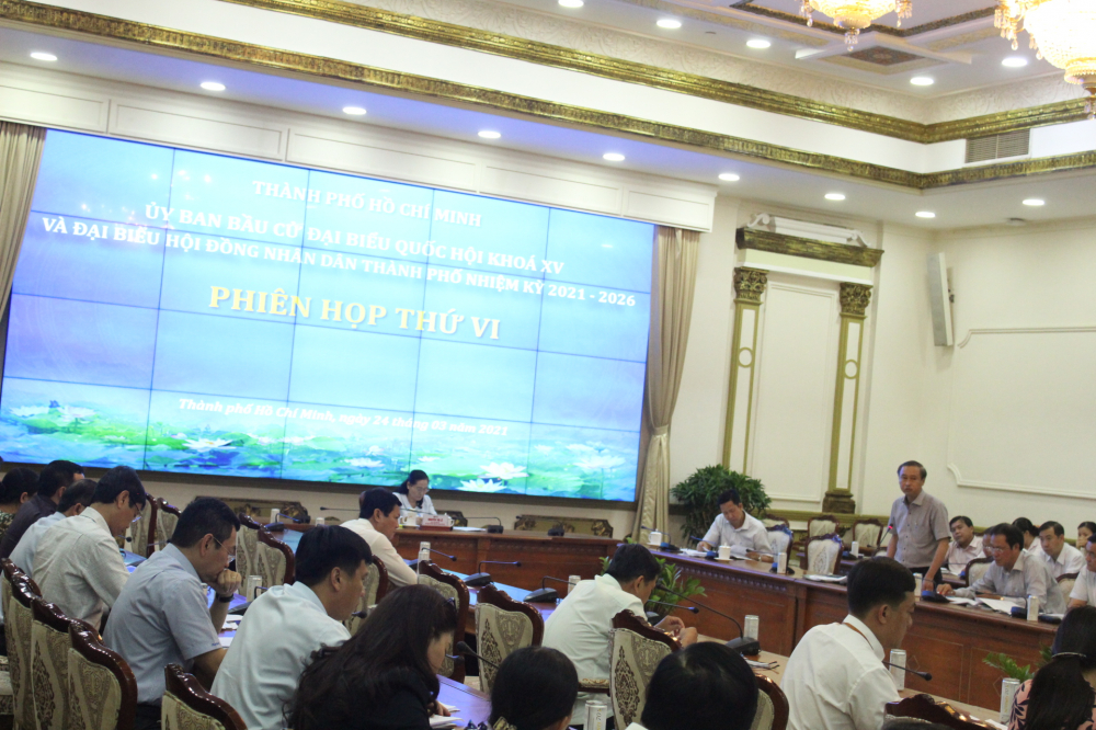 Phiên họp thứ 6 của Ủy ban bầu cử TPHCM nêu nhiều đề xuất liên quan đến tổ chức bầu cử ở khu vực ứng phó với dịch bệnh.