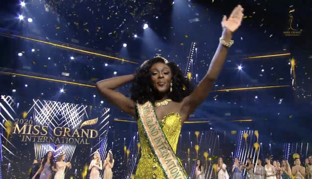 Vượt qua 62 thí sinh, người đẹp đến từ Mỹ Abena Appiah lên ngôi Hoa hậu Hoà bình Quốc tế 2020. Vì dịch nên cuộc thi tổ chức trễ hơn so với mọi năm.