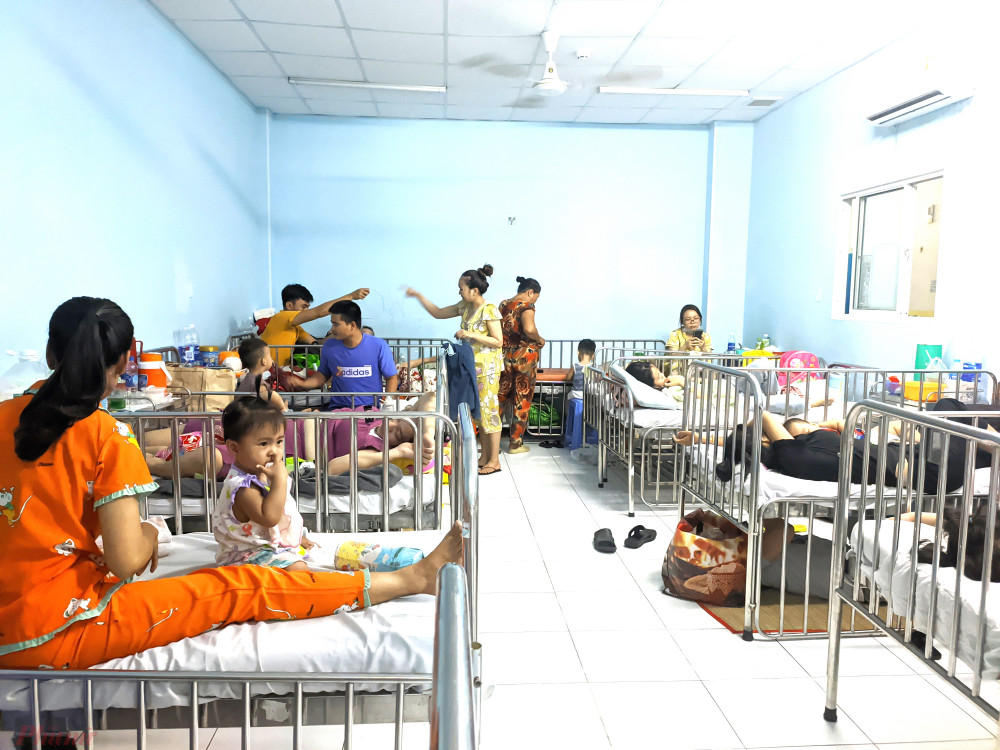 Phòng nội trú dành cho bệnh nhi bị tay chân miệng tại Bệnh viện Nhi Đồng không còn giường trống Ảnh: Hiếu Nguyễn