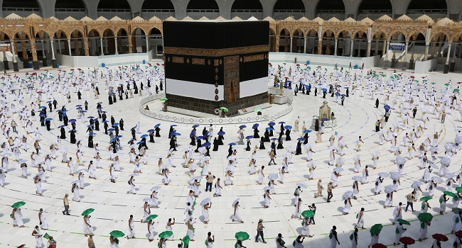 Ả Rập Xê Út chỉ cho phép những người hành hương “miễn dịch” đến Mecca - Ảnh: AFP/Getty Images