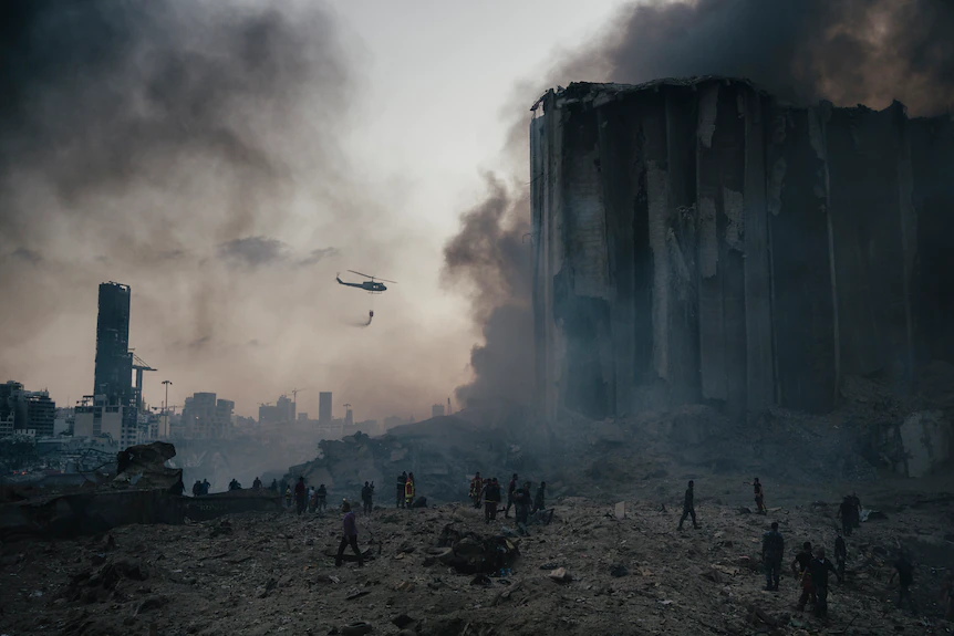 Một bộ ảnh có tựa đề “Vụ nổ cảng ở Beirut” đã giành giải nhất trong hạng mục Câu chuyện tin tức nổi bật