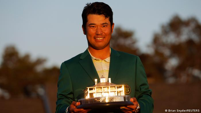 Hideki Matsuyama trở thành golf thủ Nhật Bản đầu tiên nhận cup vô địch giải Masters