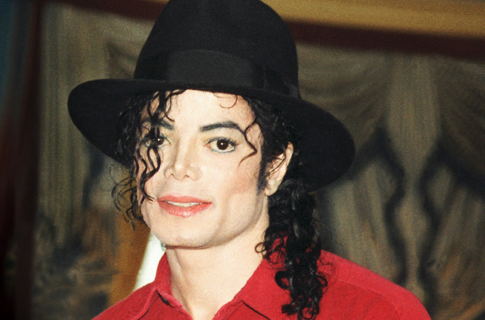 Sau khi qua đời, Michael Jackson liên tục bị tố cáo có hành vi ấu dâm.
