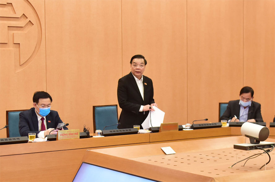 Chu Ngọc Anh TP Hà Nội đã ký ban hành Chỉ thị số 11/CT-UBND về tăng cường thực hiện quyết liệt các biện pháp phòng, chống dịch COVID-19 trong tình hình mới. 