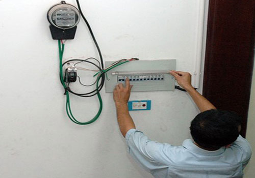 Người dân nên mua các thiết bị điện có uy tín, đáp ứng đủ tiêu chuẩn an toàn về PCCC