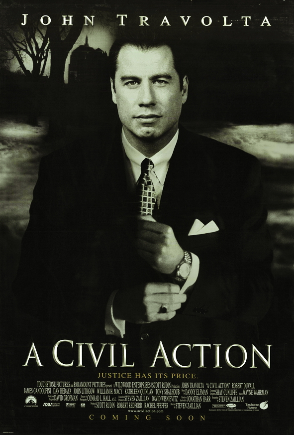 John Travolta trên poster phim