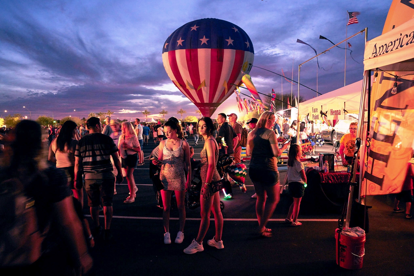 Người dân bang Arizona, Mỹ tham gia lễ hội khinh khí cầu hằng năm Goodyear vào đầu tháng 5/2021