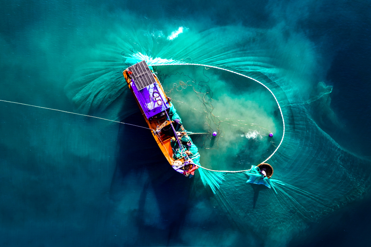 Tác phẩm đánh cá từng xuất hiện trên National Geographic, HÖRZU Magazine