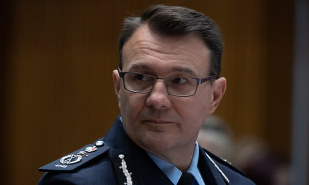 Ủy viên cảnh sát liên bang Úc (AFP) Reece Kershaw xuất hiện trước phiên điều trần tại Thượng viện vào ngày 25/5. Ông cho biết AFP sắp hoàn tất điều tra về vụ cưỡng hiếp Brittany Higgins - Ảnh: Guardian