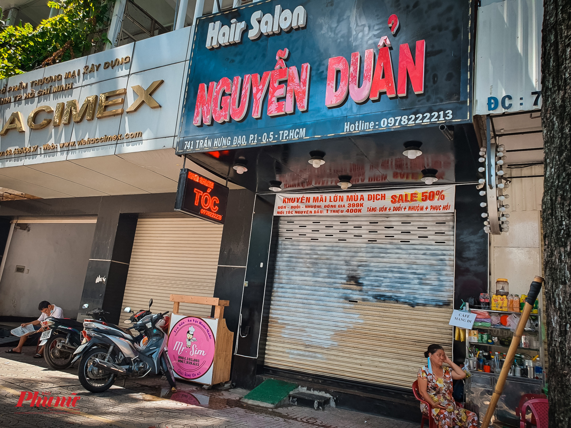 Các tiệm tóc đã chủ động đóng cửa, tạm ngừng hoạt độnh