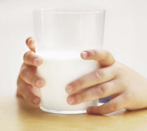 Nguồn đạm trong sữa công thức cần có tỷ lệ đạm whey và đạm casein hù hợp với hệ tiêu hóa và sự hấp thu của trẻ