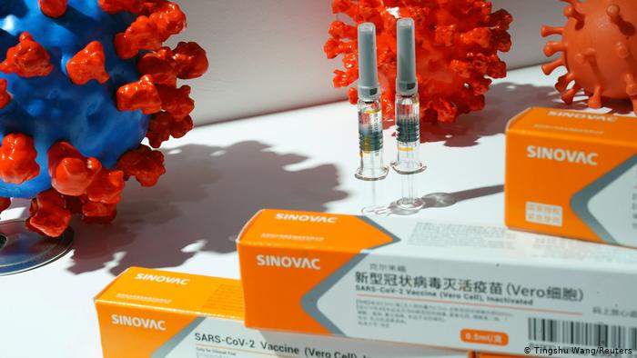 WHO phê duyệt vắc-xin Sinovac của Trung Quốc sử dụng khẩn cấp.