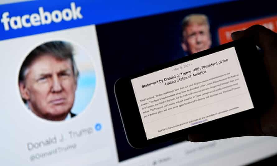 Facebook tạm ngưng hoạt động tài khoản của ông Donald Trump trong 2 năm.