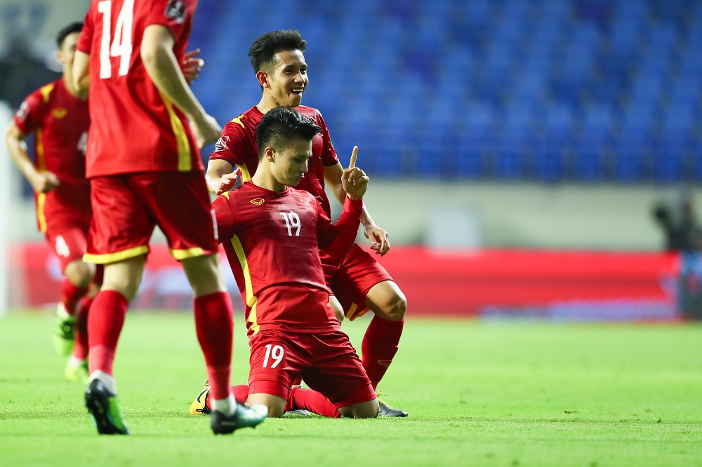 Với nguồn dinh dưỡng vàng từ Vinamilk, đội tuyển Việt Nam một lần nữa chứng minh thể lực và phong độ vững chắc bằng chiến thắng trước tuyển Indonesia