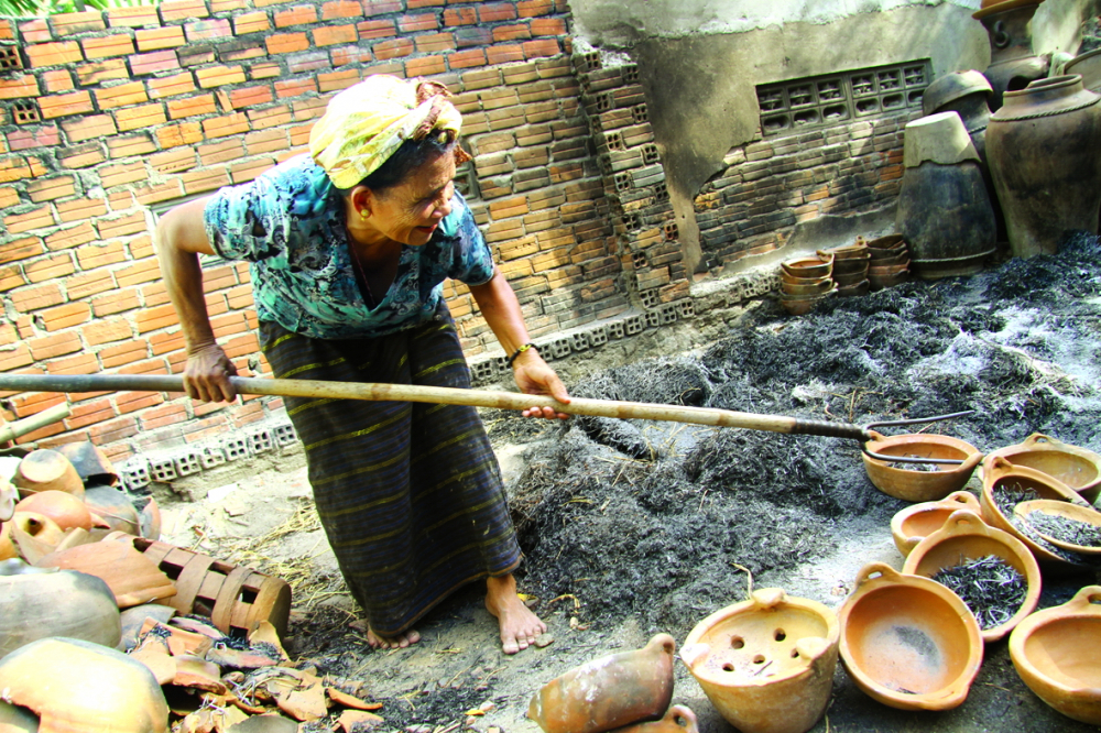 Bạn có thể kết hợp tham quan  Làng gốm Bàu Trúc khi đến Ninh Thuận