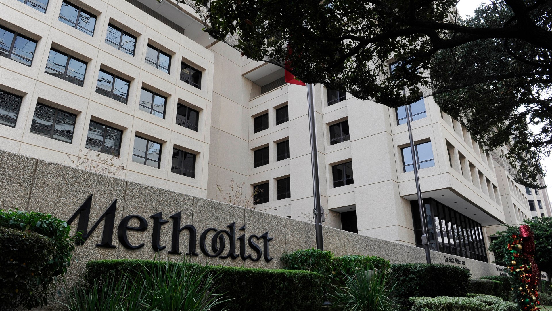 Bệnh viện Methodist ở Trung tâm Y tế Houston  - Ảnh: Pat Sullivan/AP