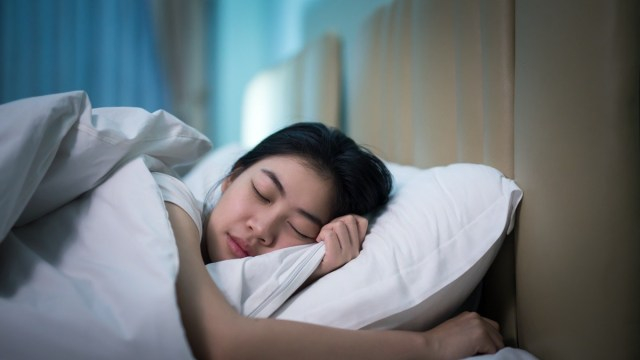 Ngủ và dậy sớm hơn 1 giờ có thể làm giảm nguy cơ trầm cảm