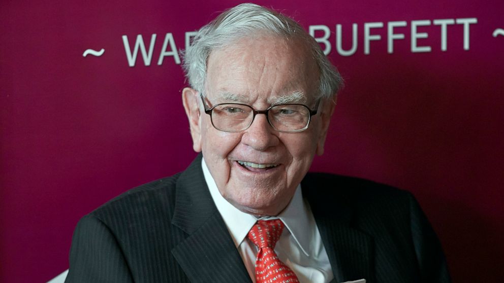 Ông Warren Buffett - Ảnh: Nati Harnik/AP