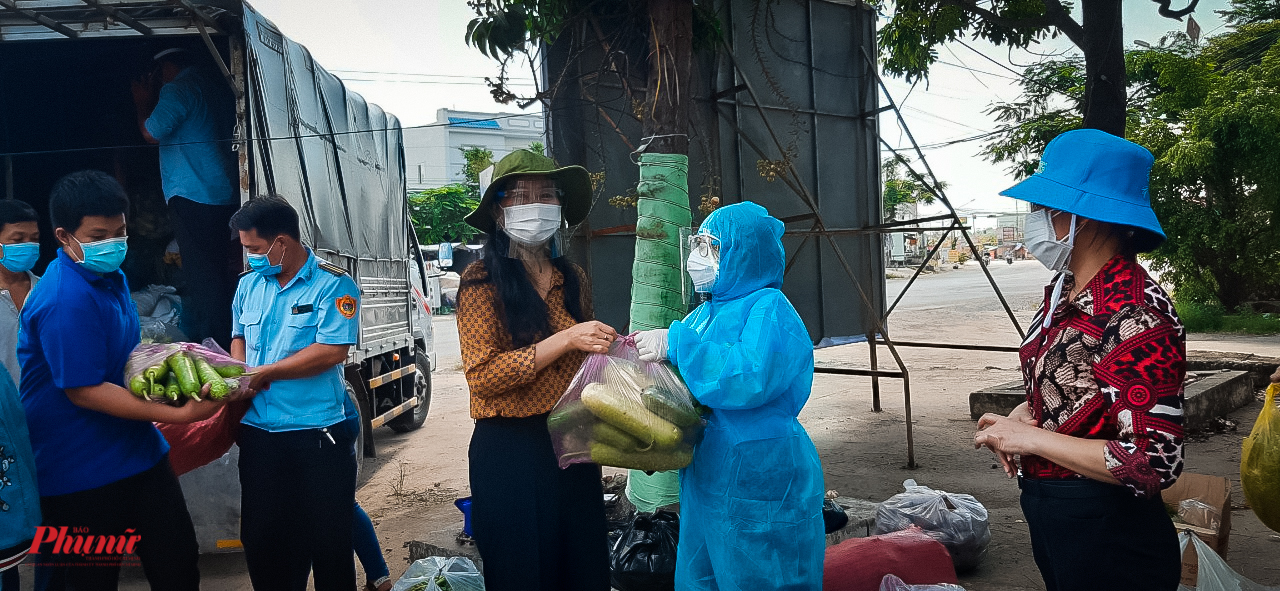 Nông sản của Long An chủ yếu là rau, bầu, bí, ..