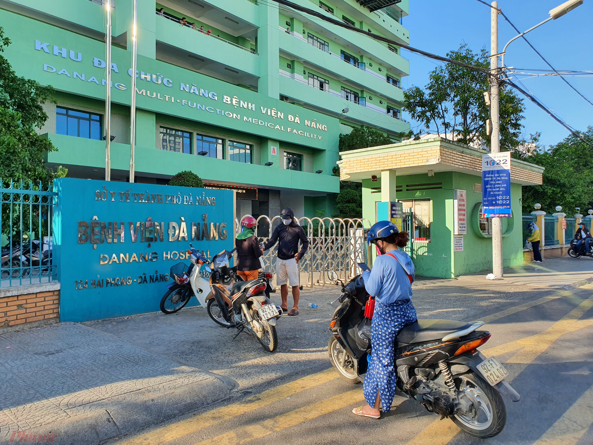 Bệnh viện Đà Nẵng đang tiến hành phong tỏa một số khu vực có nguy cơ bên trong để sàng lọc nguy cơ.