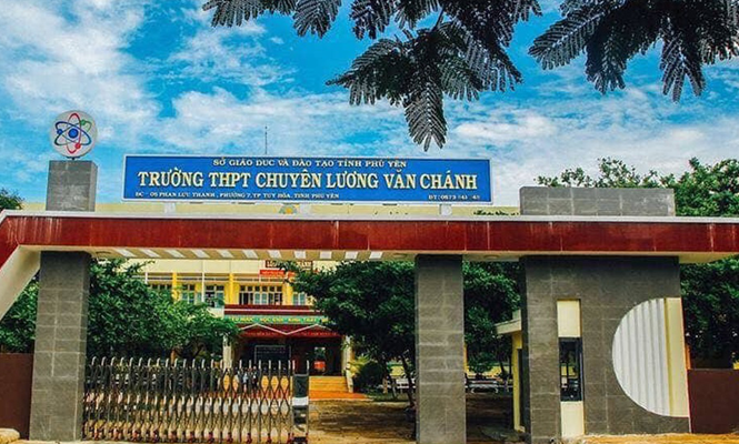 Trường THPT chuyên Lương Văn Chánh đã thông báo đến các trường THCS trên địa bàn tỉnh, liên quan đến ca nhiễm COVID-19.
