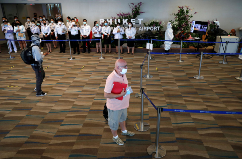 Thái Lan cho phép người nước ngoài được tiêm phòng đầy trước COVID-19 đến thăm đảo nghỉ dưỡng Phuket mà không cần kiểm dịch