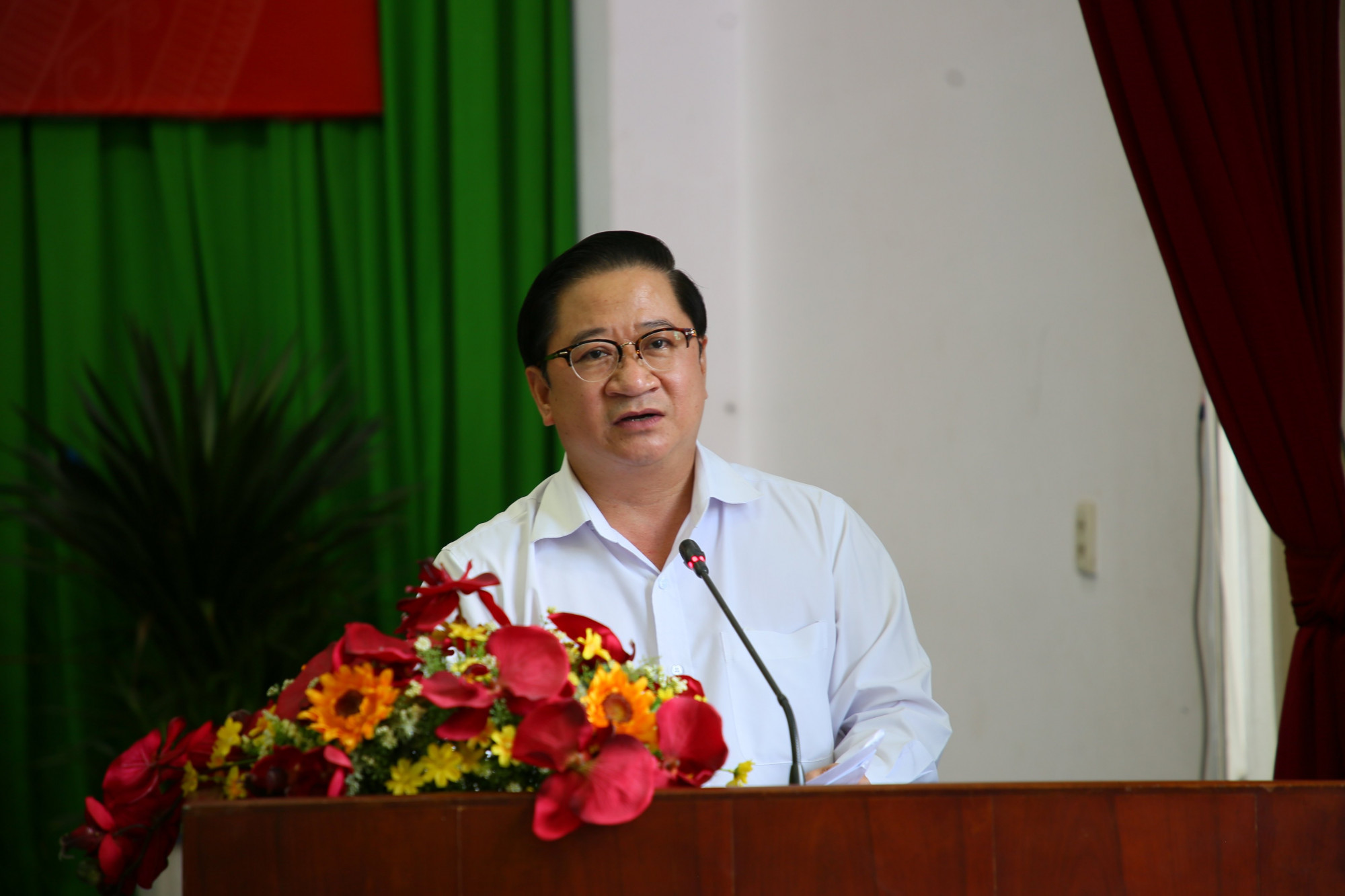Chủ tịch UBND TP Cần Thơ Trần Việt Trường trả lời báo chí tại buổi họp cơ quan báo, đài quý II - năm 2021 ngày 2/7
