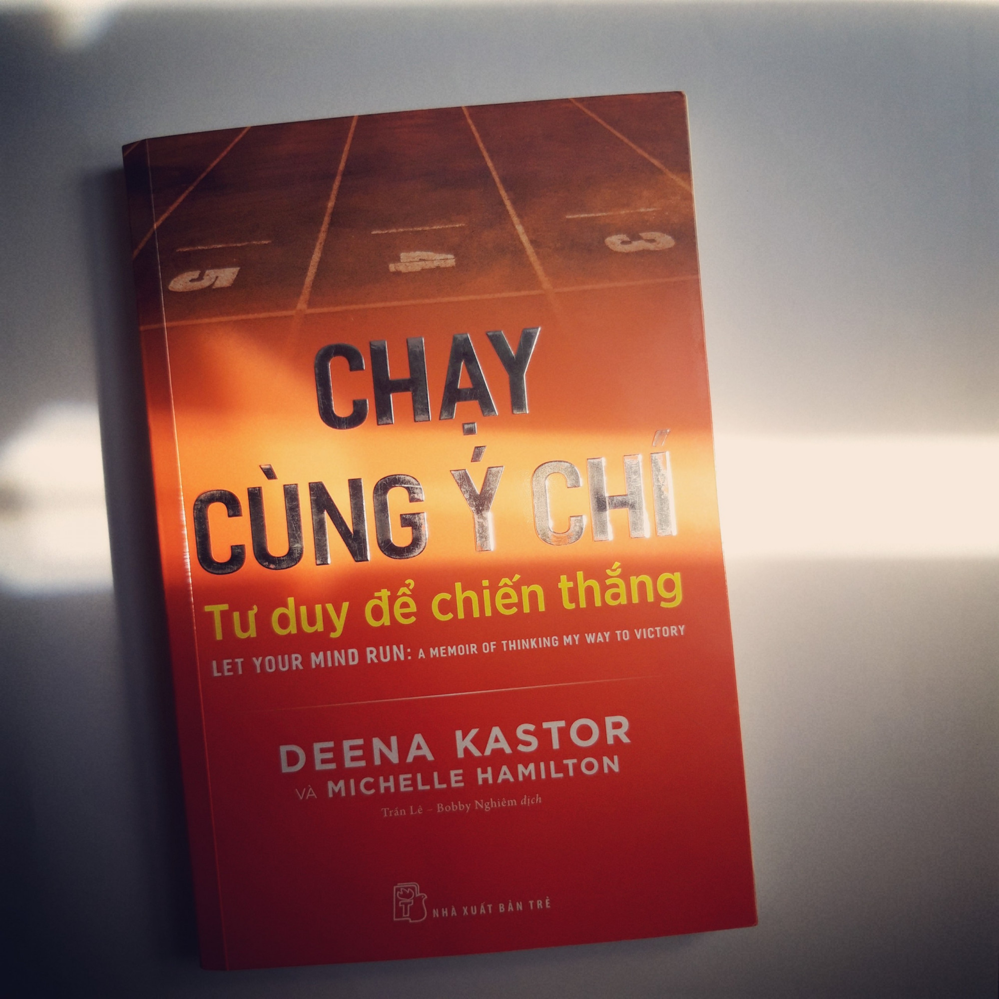 Cuốn sách truyền cảm hứng tinh thần của Deena Kastor