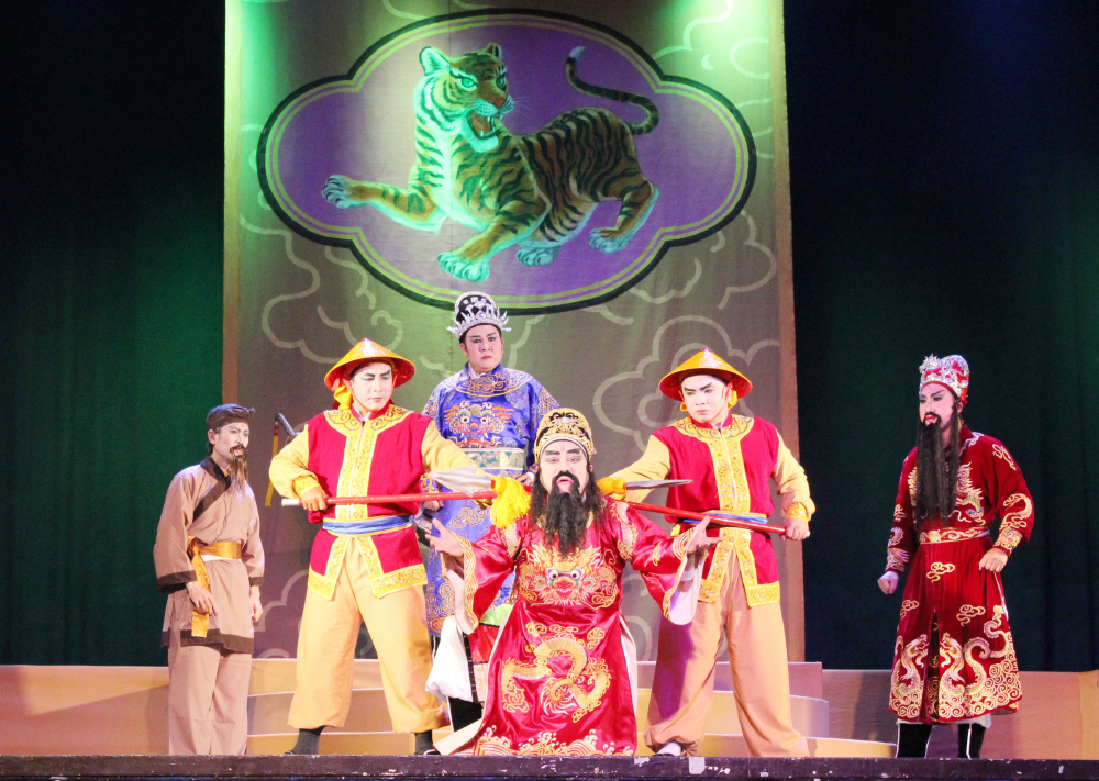 Lê Công kỳ án là tác phẩm nổi bật của Nhà hát Nghệ thuật Hát bội TPHCM trong giai đoạn mới.