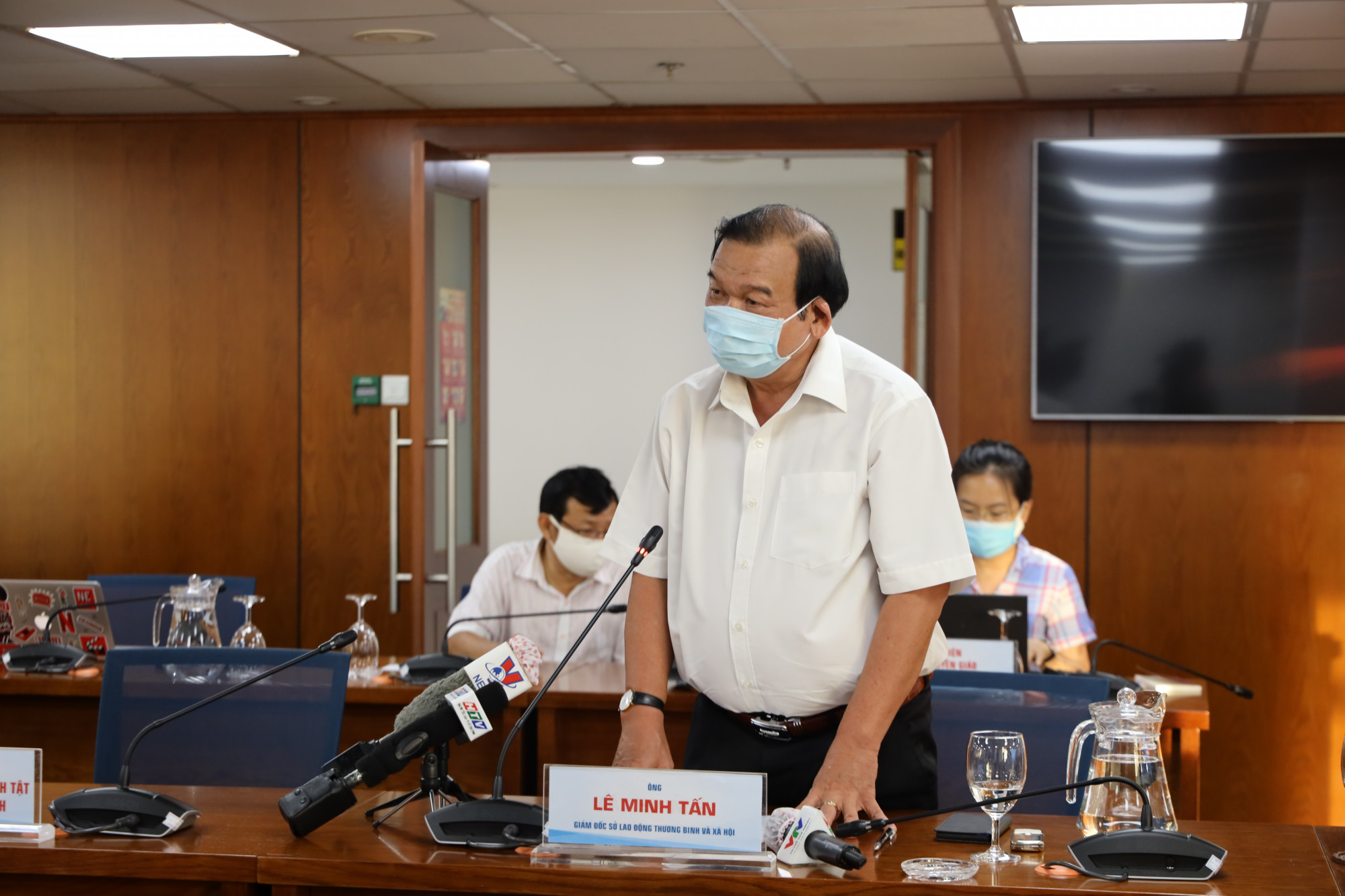 Ông Lê Minh Tấn - Giám đốc Sở Lao động - Thương binh - Xã hội tại buổi họp báo chiều 10/7/2021