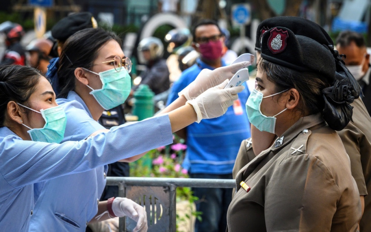 Có đến 600 nhân viên y tế Thái Lan trong tổng số 677.348 nhiễm bệnh COVID-19 dù trước đó đã tiêm chủng vắc xin 