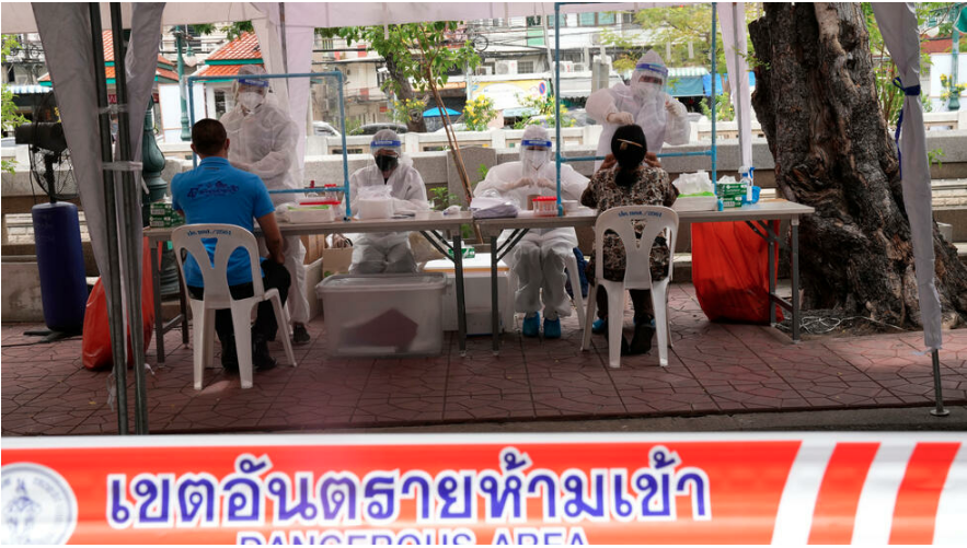 Một điểm xét nghiệm coronavirus tại thủ đô Bangkok, Thái Lan.