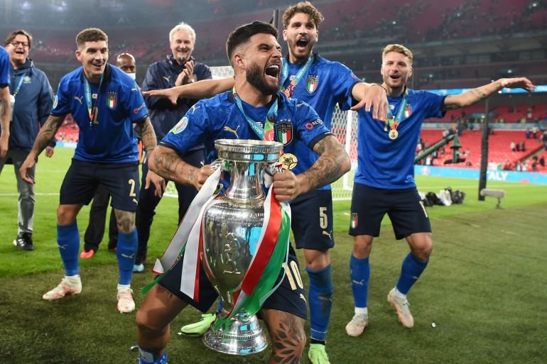 Đội tuyển Ý chiến thắng nước chủ nhà Anh trong lượt đá luân lưu để giành cúp vàng Euro
