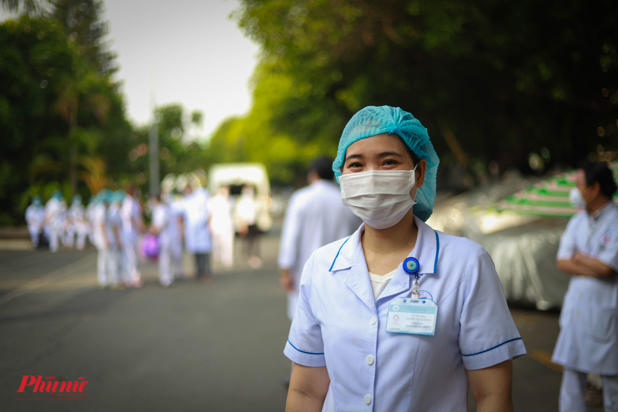 Nguyễn Thị Bích Thảo, nhân viên điều dưỡng, bệnh viện Thống Nhất đã động viên gia đình trước khi nhận nhiệm vụ