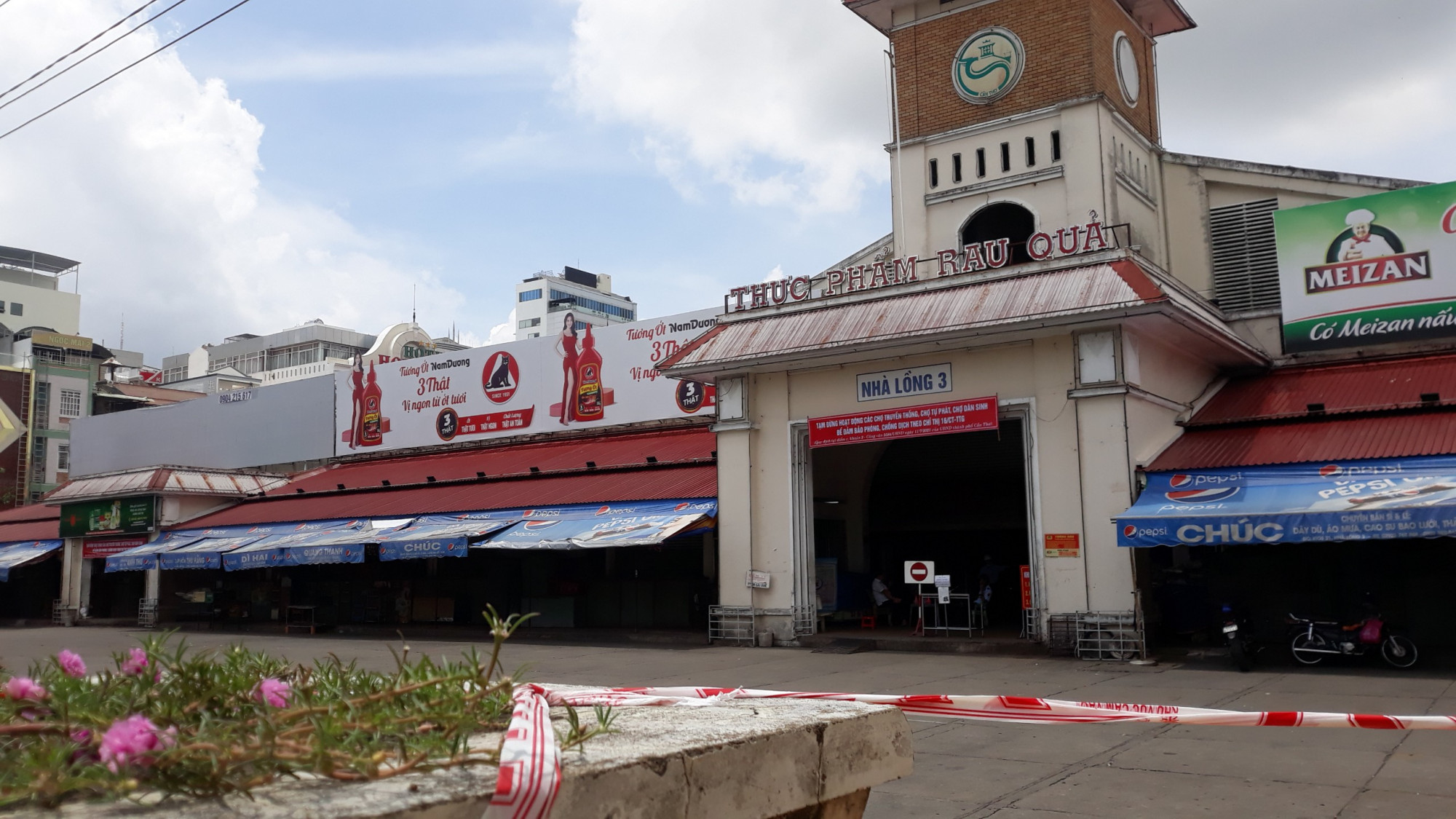 Hiện các chợ truyền thống trên địa bàn quận Cái Răng, Bình Thủy và Ninh Kiều đã tạm ngưng hoạt đông