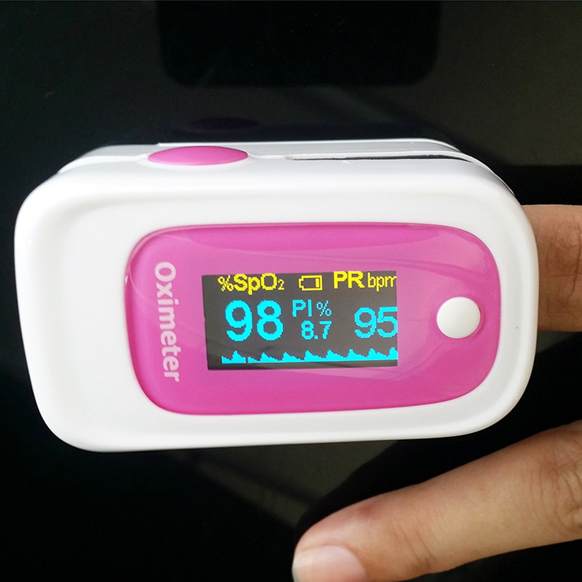 Máy đo nồng độ ô-xy trong máu (SpO2) được rao bán trên chợ mạng 