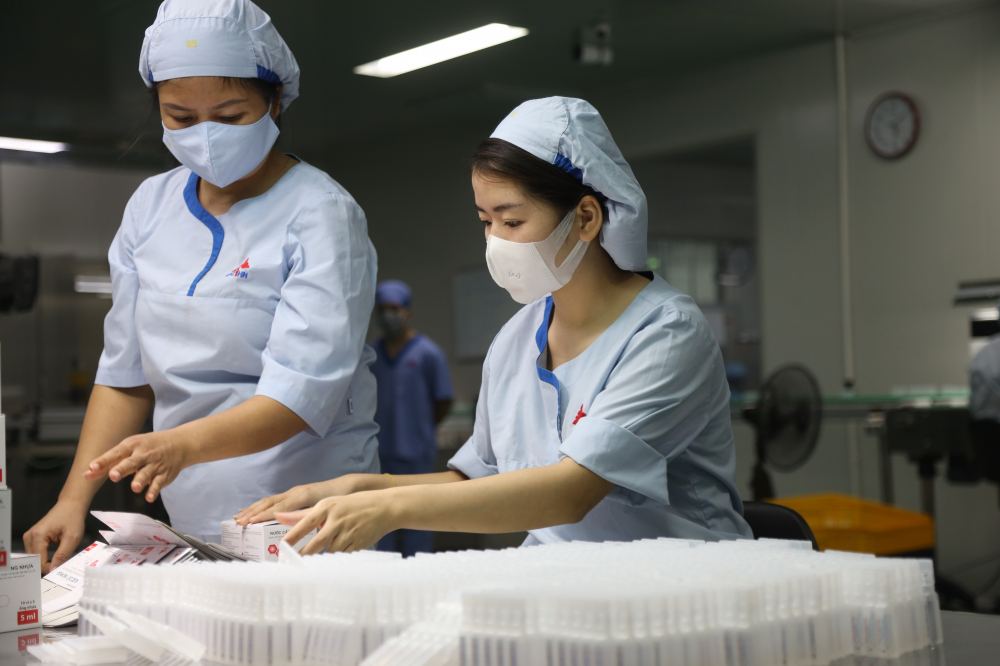 Nhờ áp dụng công nghệ hiện đại , hiện nhà máy của CPc1 Hà Nội có thể đáp ứng được 480.00 ống dung môi/ 1 ngày.