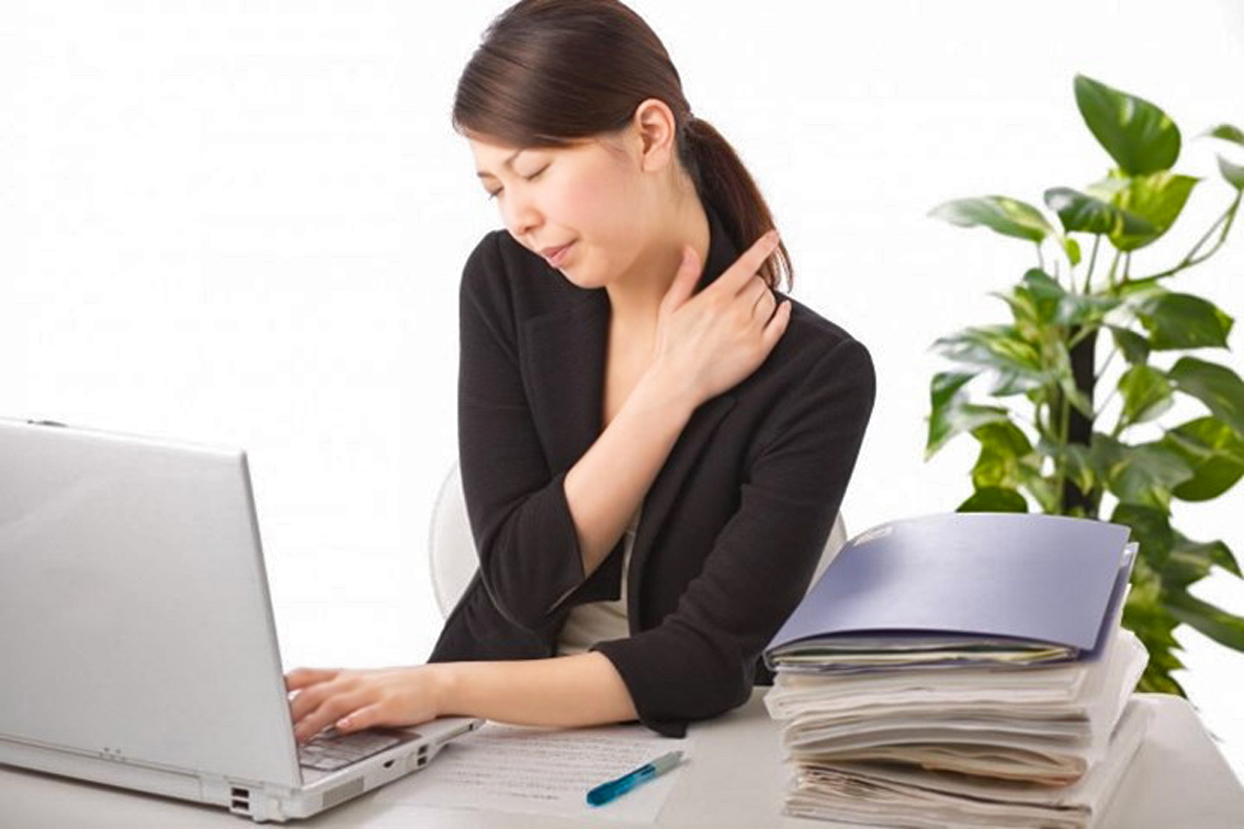 Để phòng ngừa bệnh đau cổ vai gáy, cần có chế độ làm việc hợp lý, nên vận động  và nghỉ giải lao khi ngồi lâu
