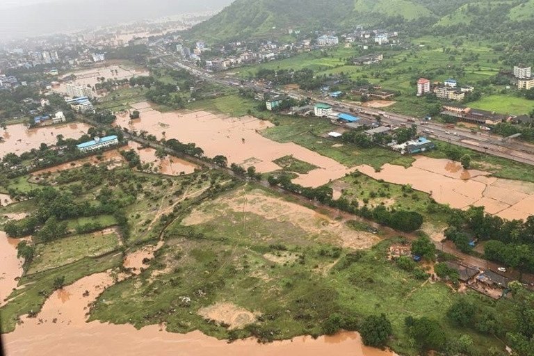 Mưa lớn gây ra lũ lụt diện rộng tại bang Maharashtra.