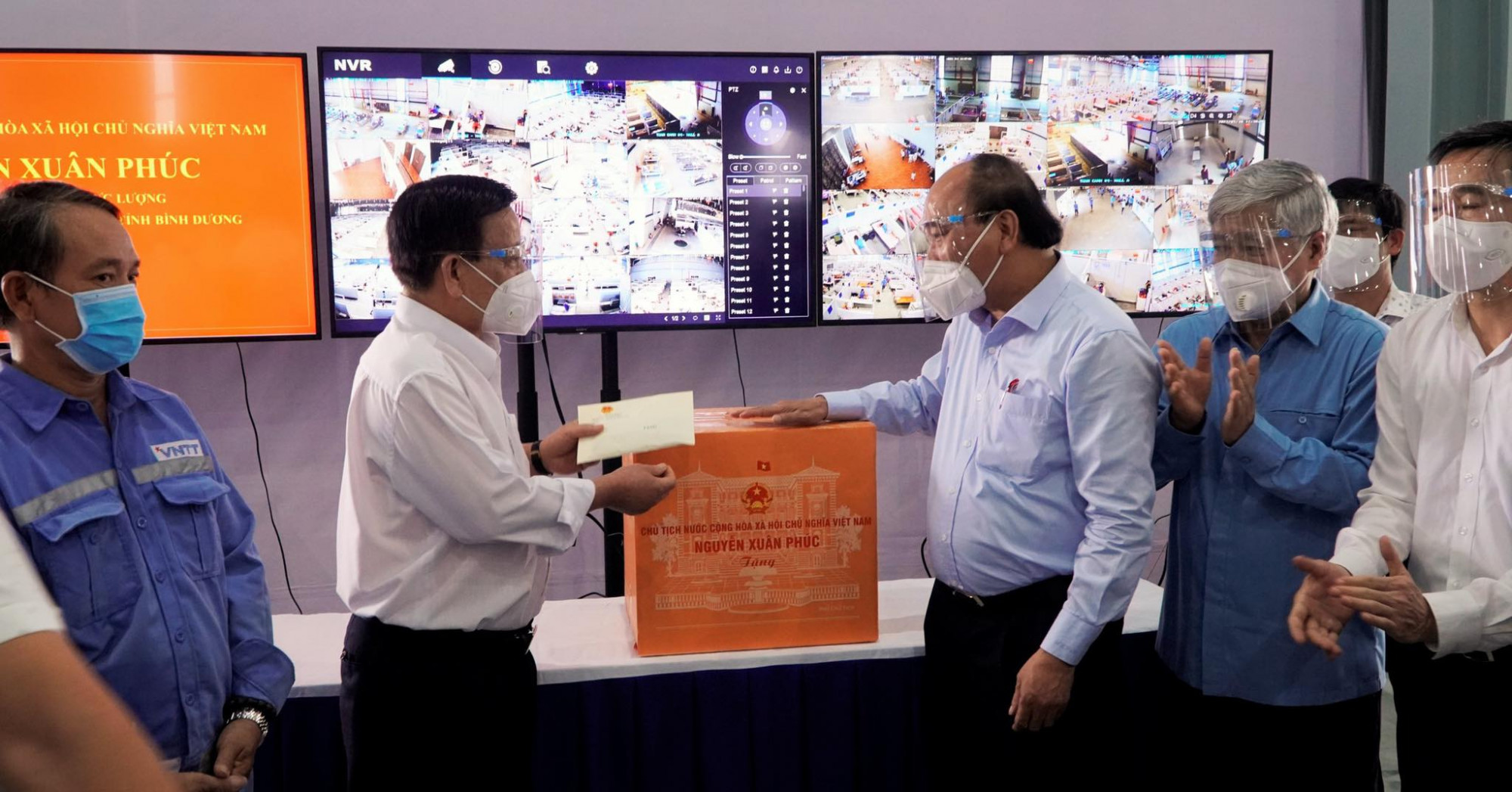 Chủ tịch nước tặng TP.Thuận An 3 tỉ đồng để thành phố trang bị thêm thiết bị y tế